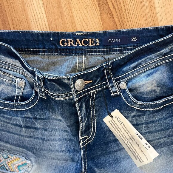 Grace In La Woman's Bling Rhinestone Embroider Capri Jeans Sz 28 - Picture 3 of 11